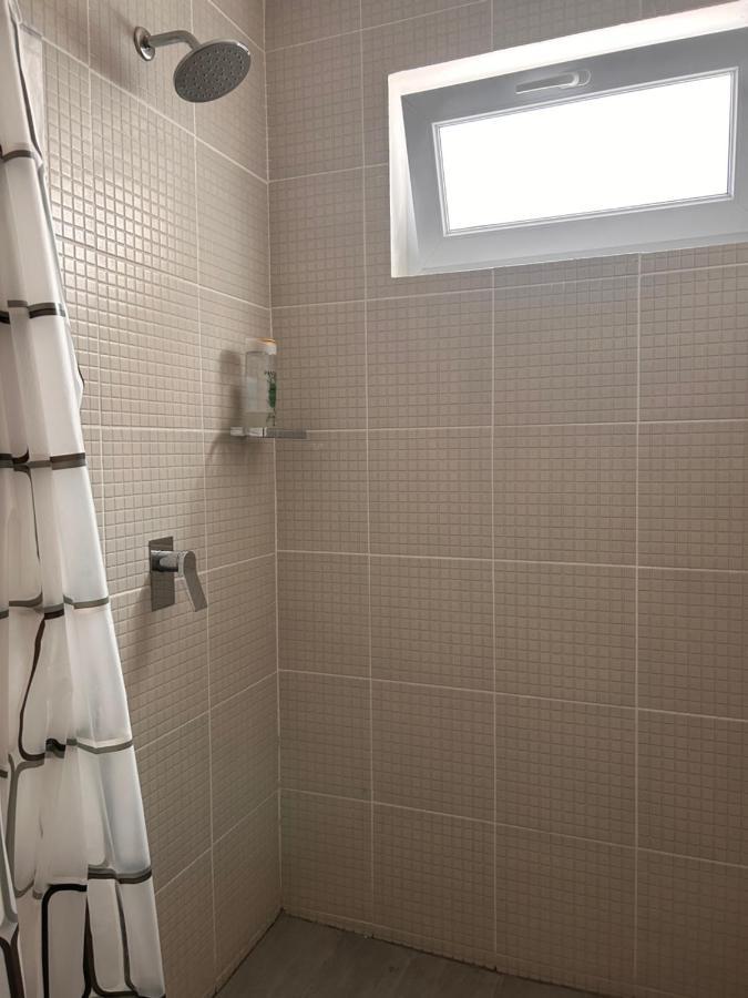 Habitación en casa particular Privada Con Bano *